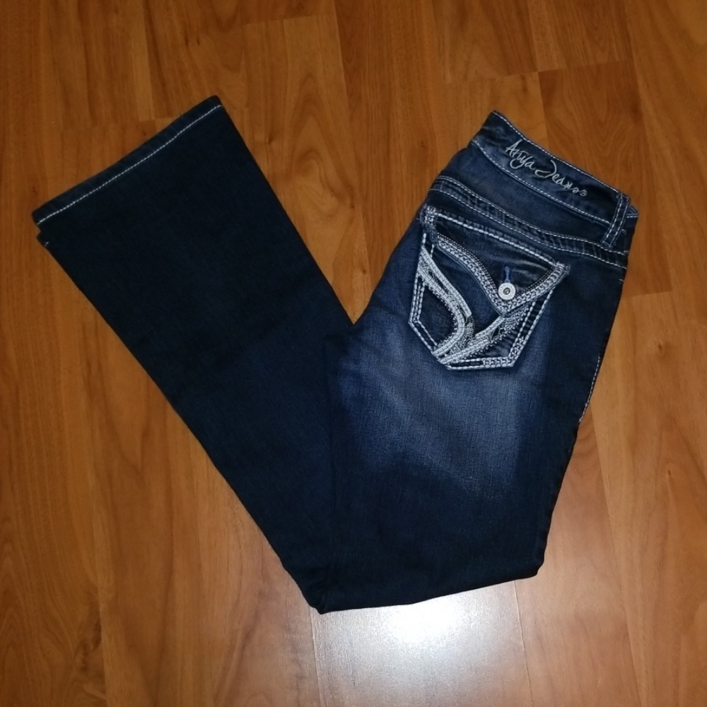 Womens Ariya Jean's size 3/4